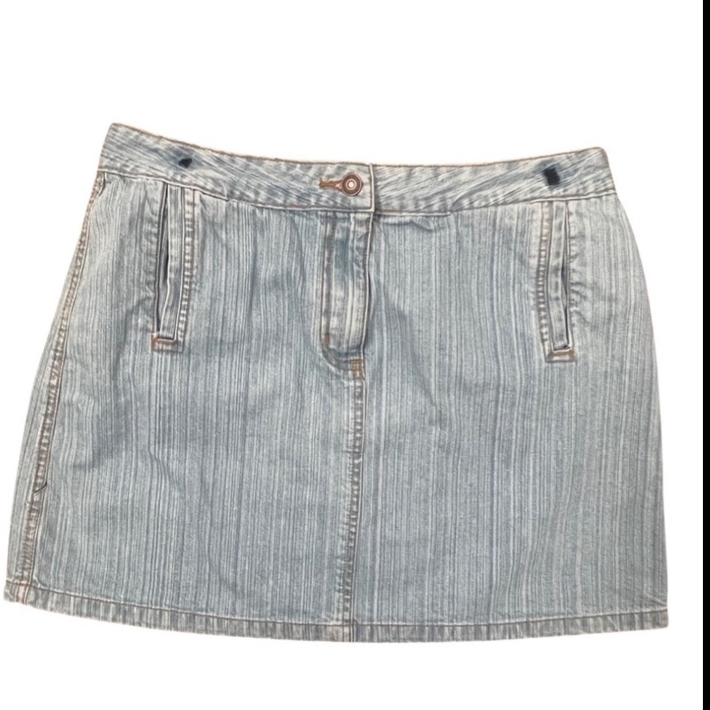 Wrangler HERO Denim Jean Mini Straight Skirt Blue Light Wash Women’s Size 30.